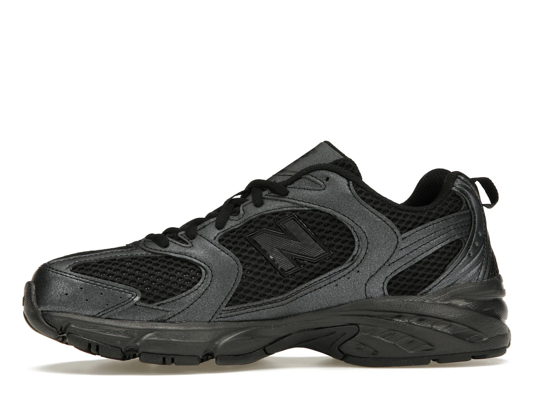 Vue 18 de New Balance 530 Black Dark Grey
