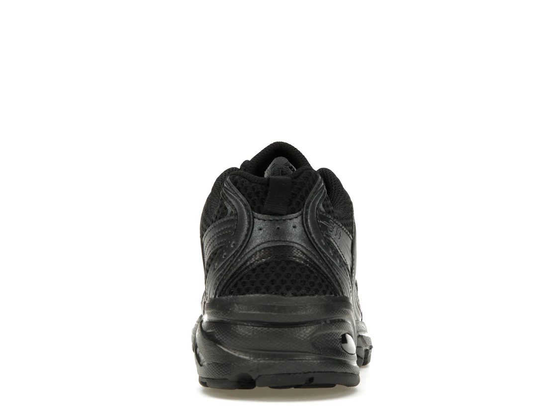 Vue 28 de New Balance 530 Black Dark Grey