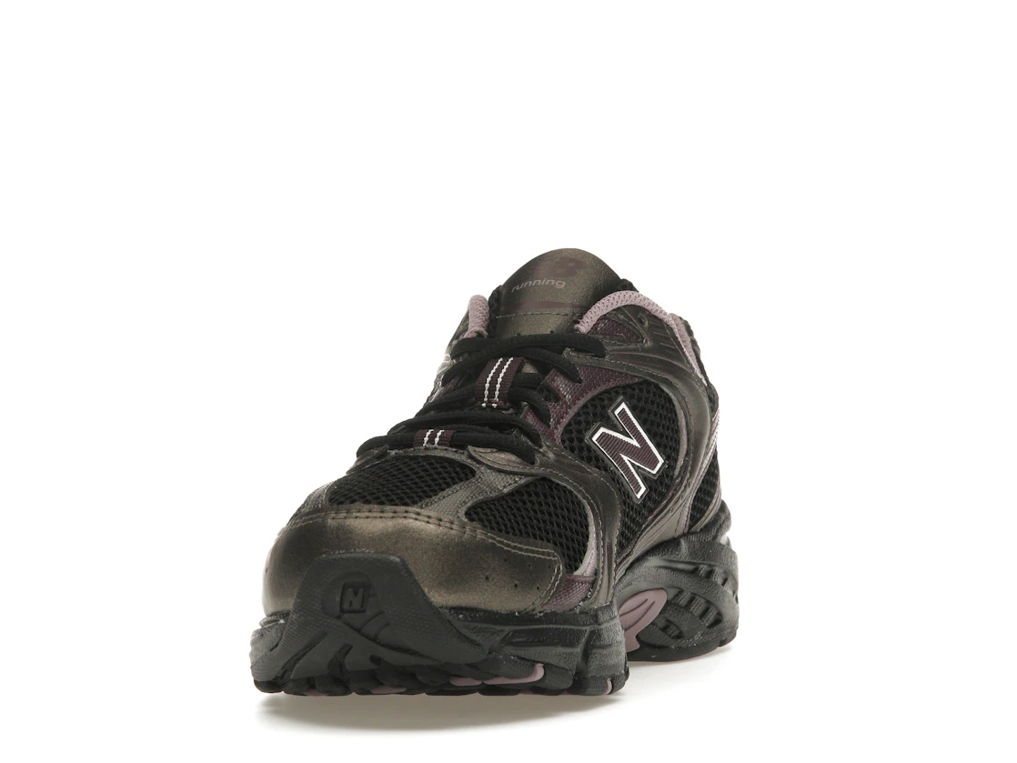 Vue 12 de New Balance 530 Black Metallic Plum Brown