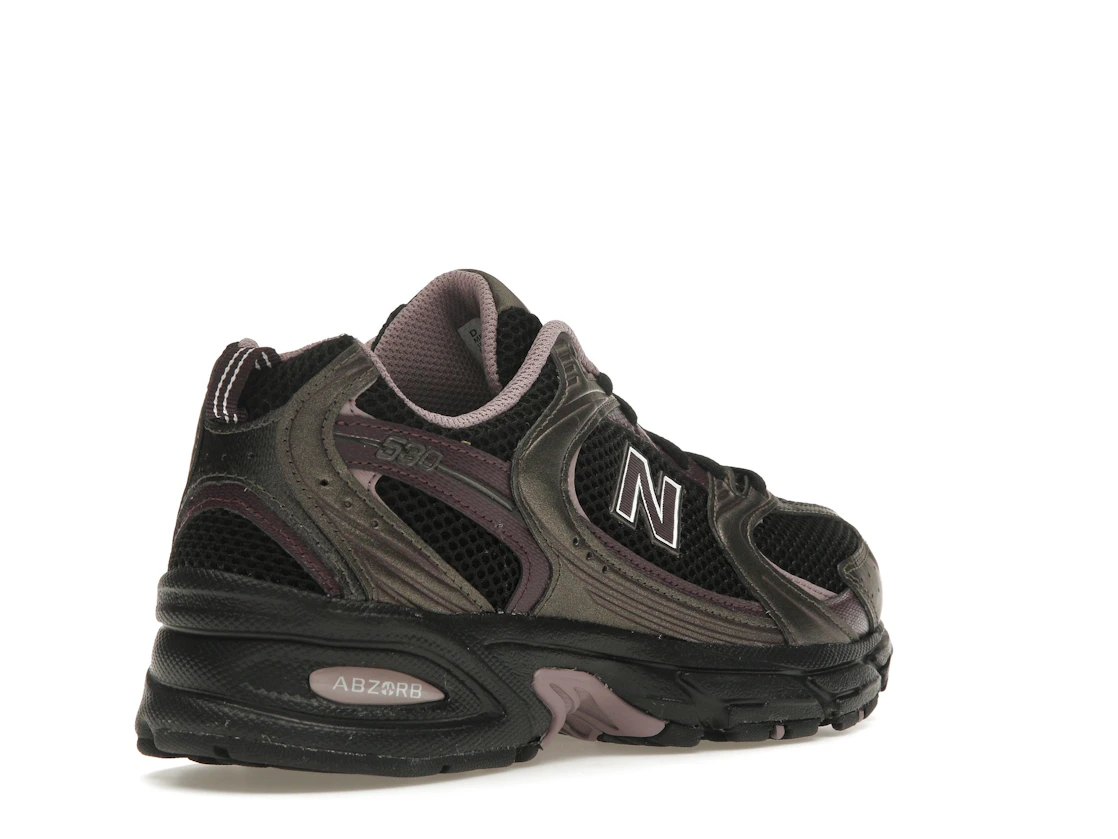 Vue 32 de New Balance 530 Black Metallic Plum Brown