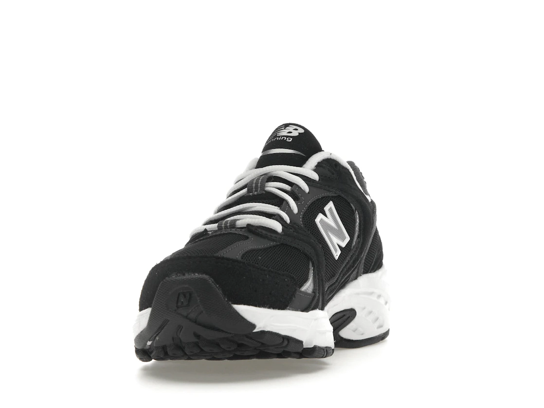 Vue 12 de New Balance 530 Classic Black Grey
