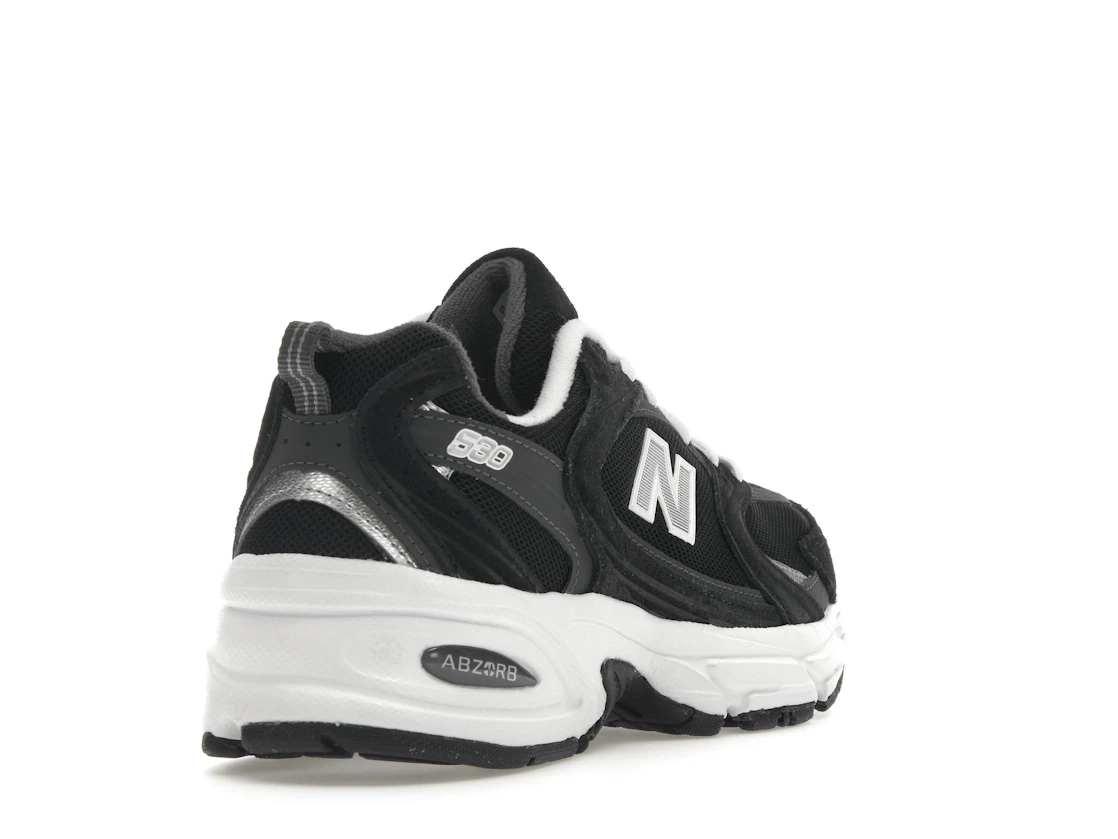 Vue 31 de New Balance 530 Classic Black Grey