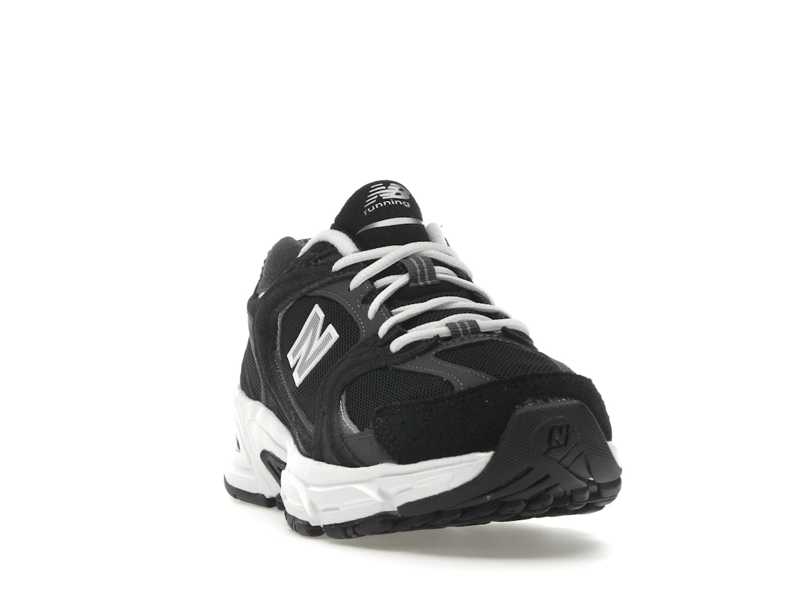 Vue 8 de New Balance 530 Classic Black Grey