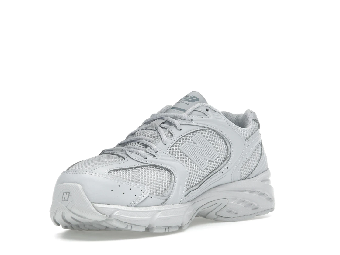 Vue 14 de New Balance 530 Pearl Grey