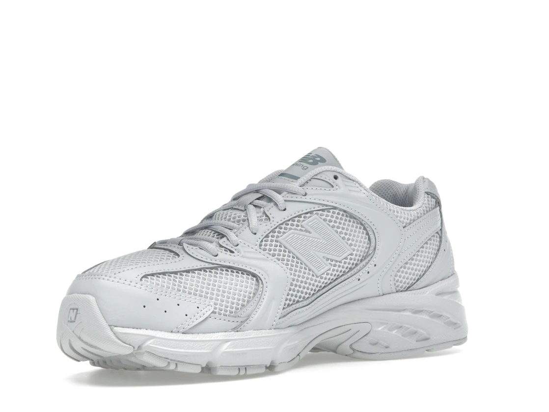 Vue 15 de New Balance 530 Pearl Grey