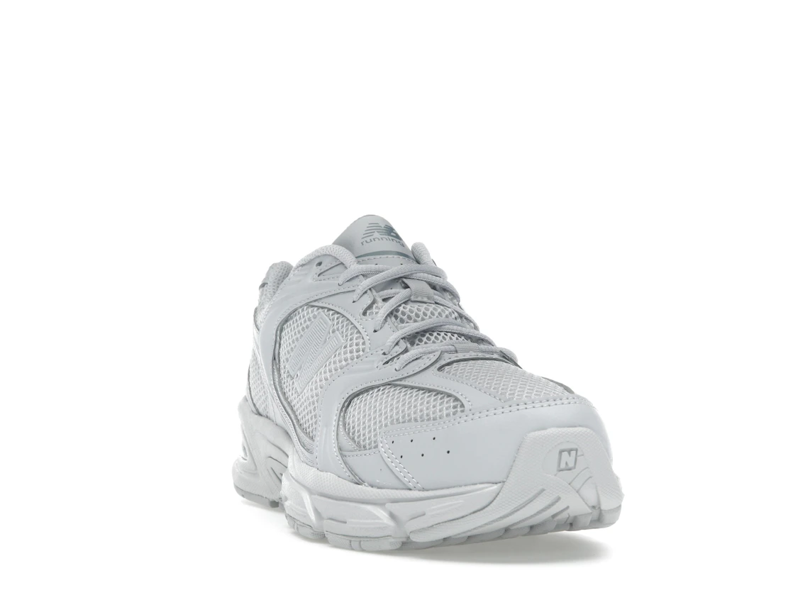 Vue 8 de New Balance 530 Pearl Grey