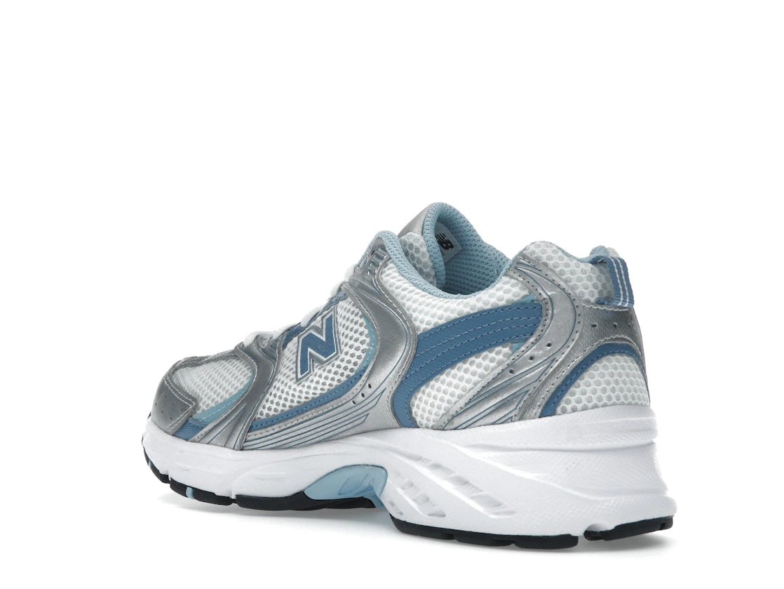 Vue 24 de New Balance 530 Silver Metallic Heron Blue