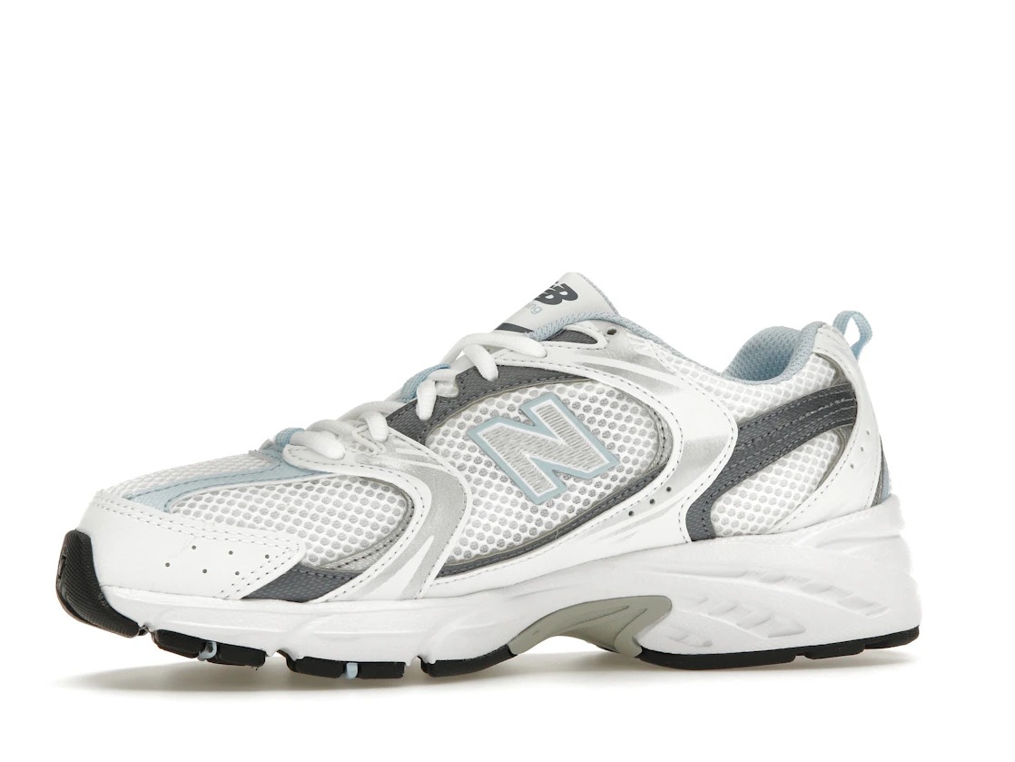 Vue 17 de New Balance 530 White Light Chrome Blue