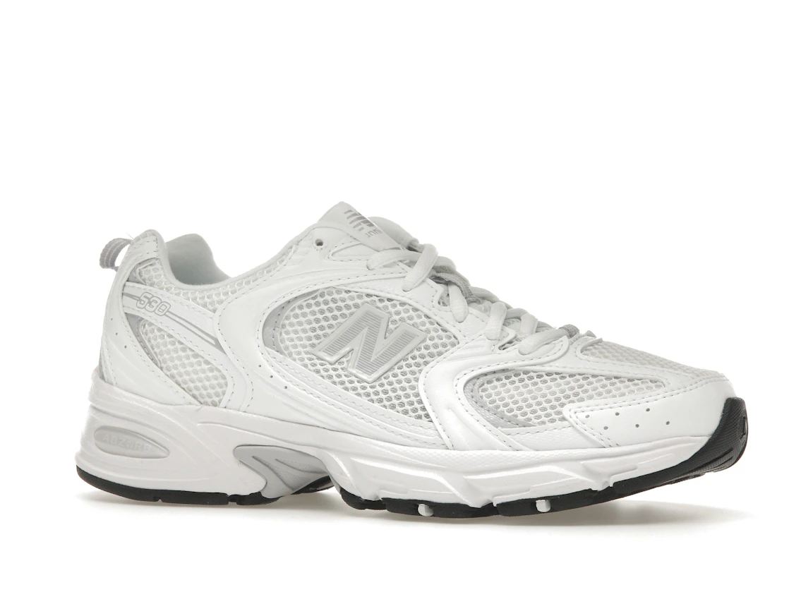 Vue 3 de New Balance 530 White Pearl Grey