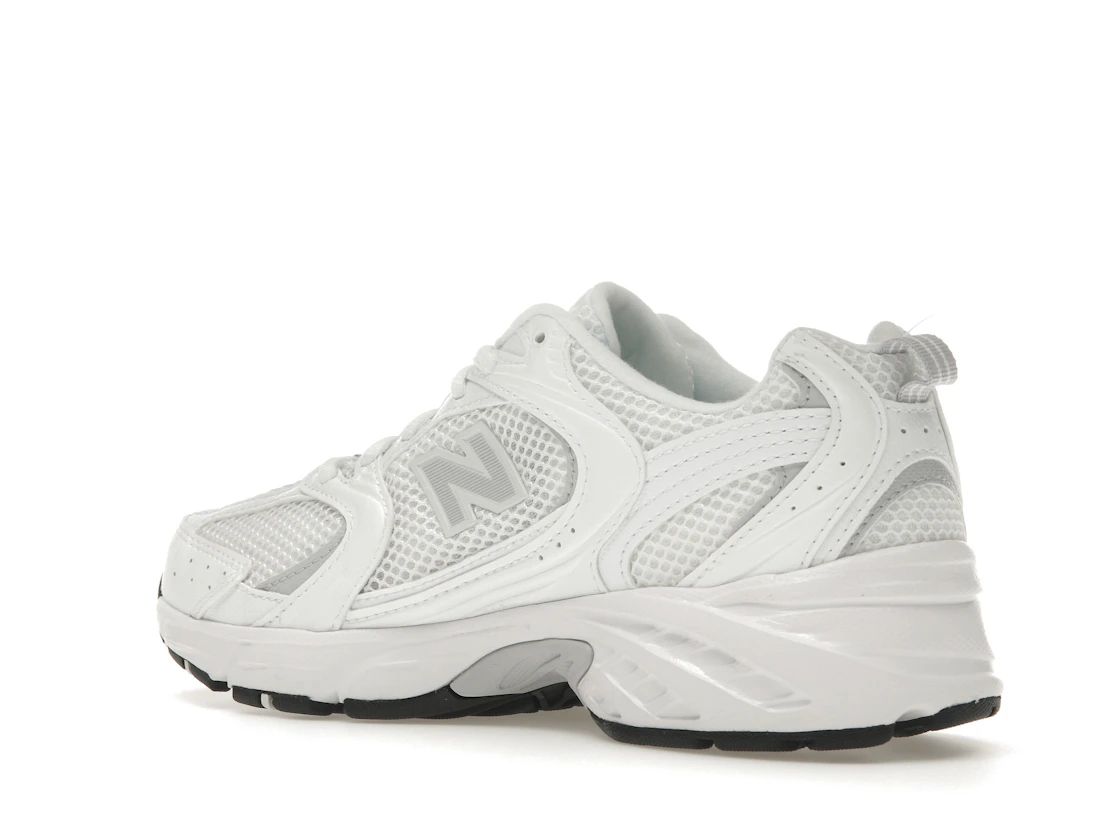 Vue 23 de New Balance 530 White Pearl Grey