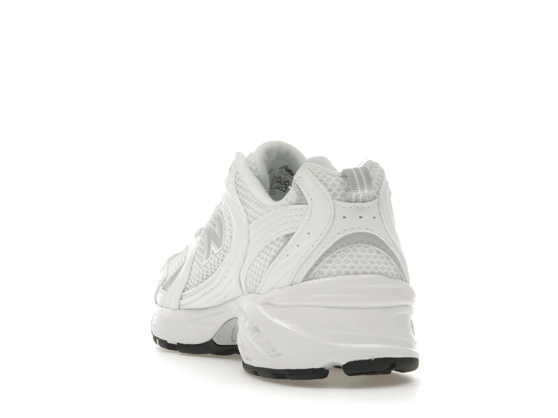 Vue 26 de New Balance 530 White Pearl Grey