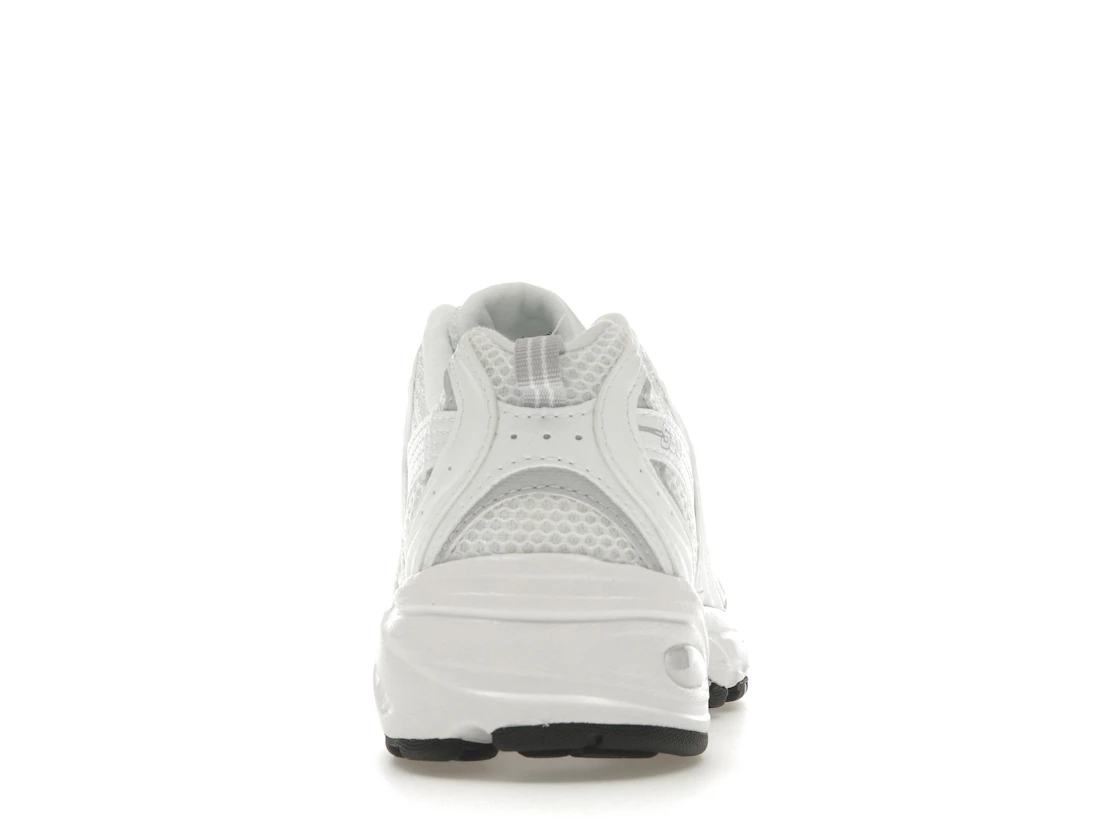 Vue 28 de New Balance 530 White Pearl Grey