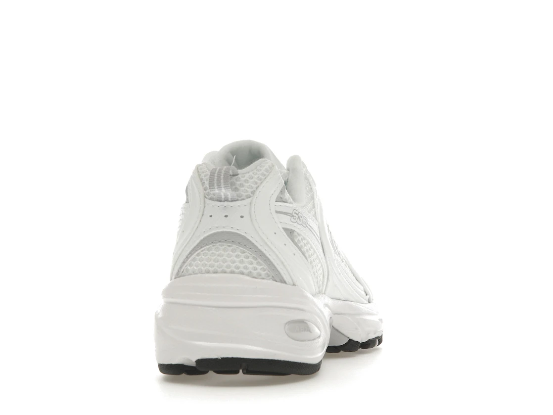 Vue 29 de New Balance 530 White Pearl Grey