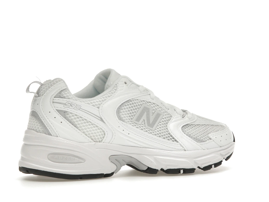 Vue 34 de New Balance 530 White Pearl Grey