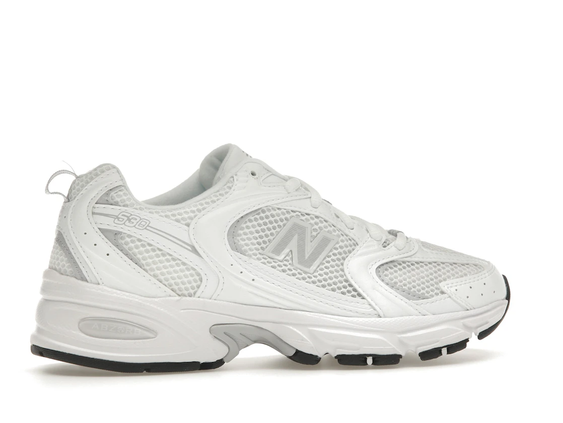 Vue 35 de New Balance 530 White Pearl Grey