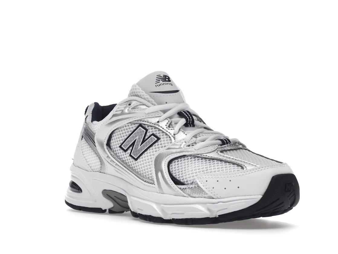 Vue 6 de New Balance 530 White Silver Navy