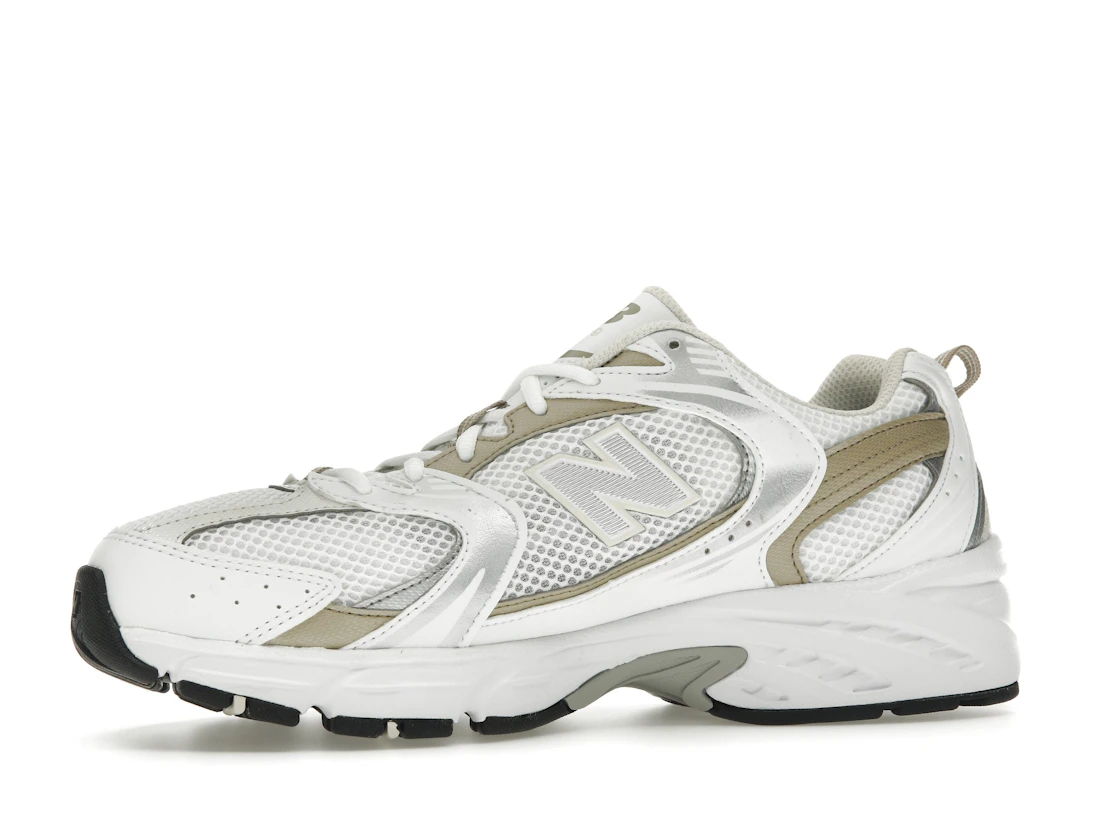 Vue 17 de New Balance 530 White Stoneware