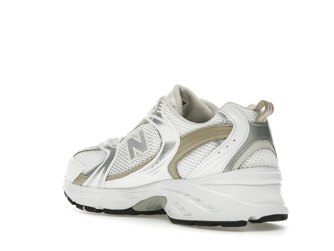 Vue 24 de New Balance 530 White Stoneware