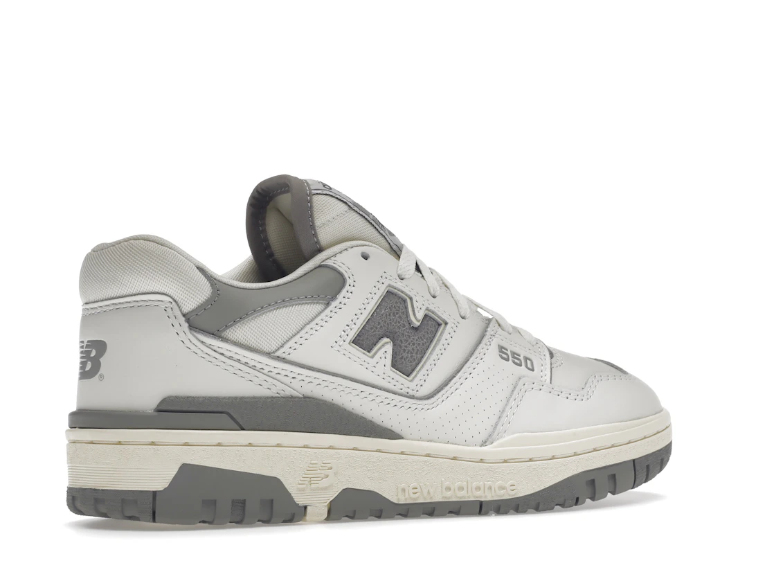 Vue 34 de New Balance 550 Aime Leon Dore White Grey