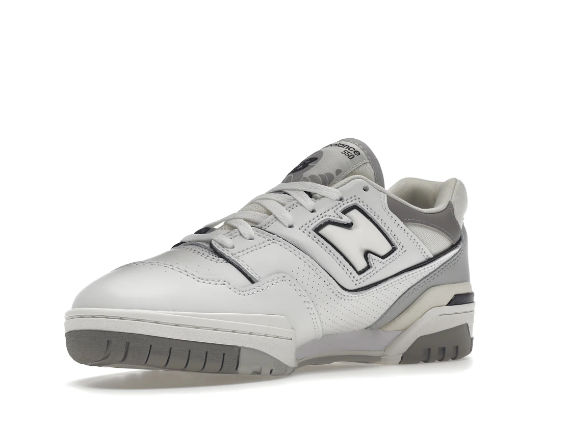 Vue 15 de New Balance 550 Salt and Pepper