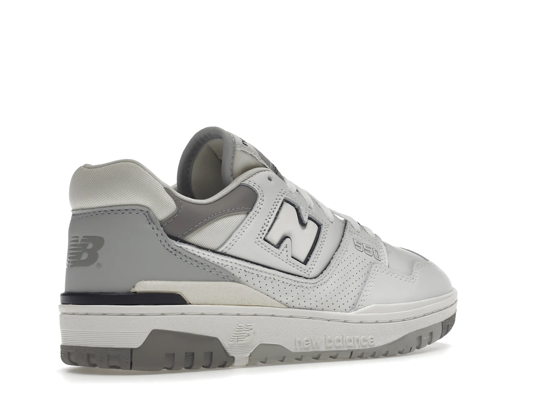 Vue 33 de New Balance 550 Salt and Pepper