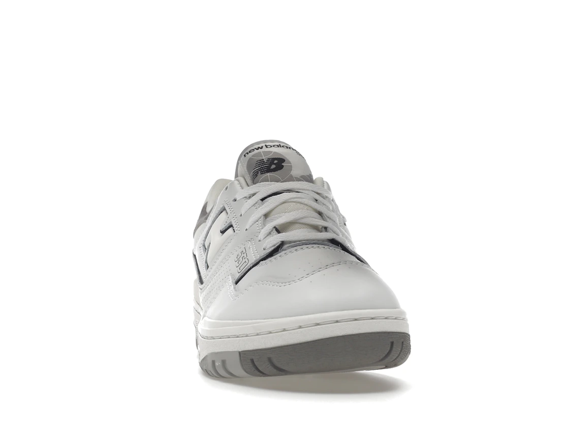 Vue 9 de New Balance 550 Salt and Pepper