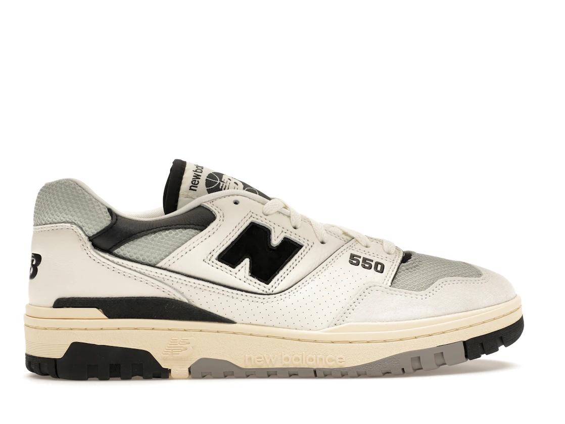 Vue 36 de New Balance 550 Sea Salt Pack Black