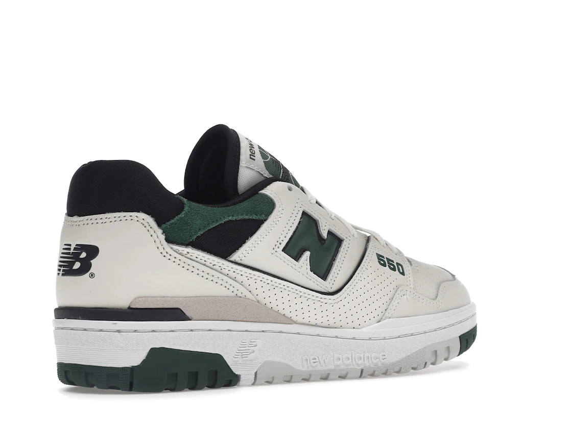 Vue 33 de New Balance 550 Sea Salt Pine Green
