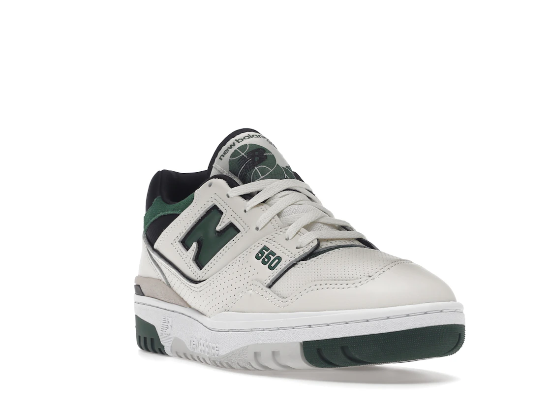 Vue 7 de New Balance 550 Sea Salt Pine Green