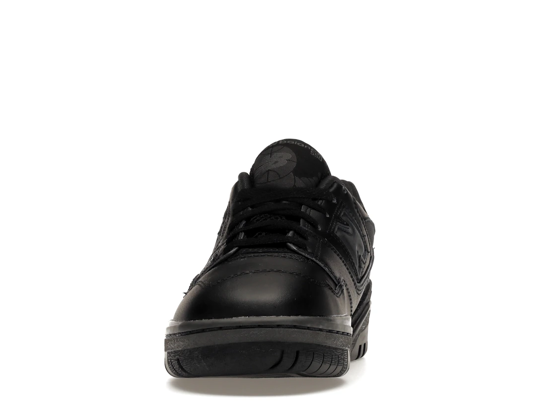 Vue 11 de New Balance 550 Triple Black