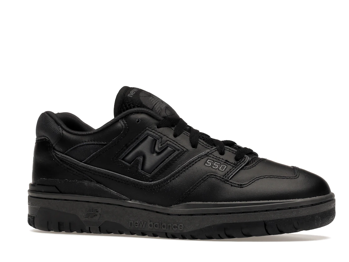 Vue 3 de New Balance 550 Triple Black