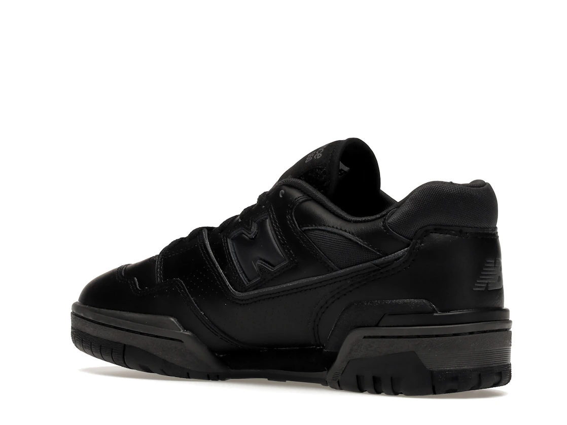 Vue 23 de New Balance 550 Triple Black