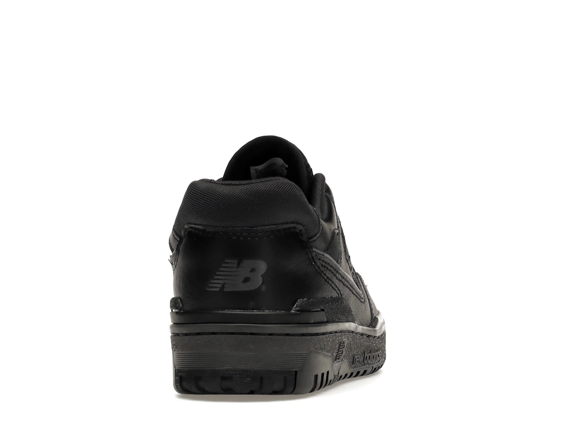 Vue 29 de New Balance 550 Triple Black