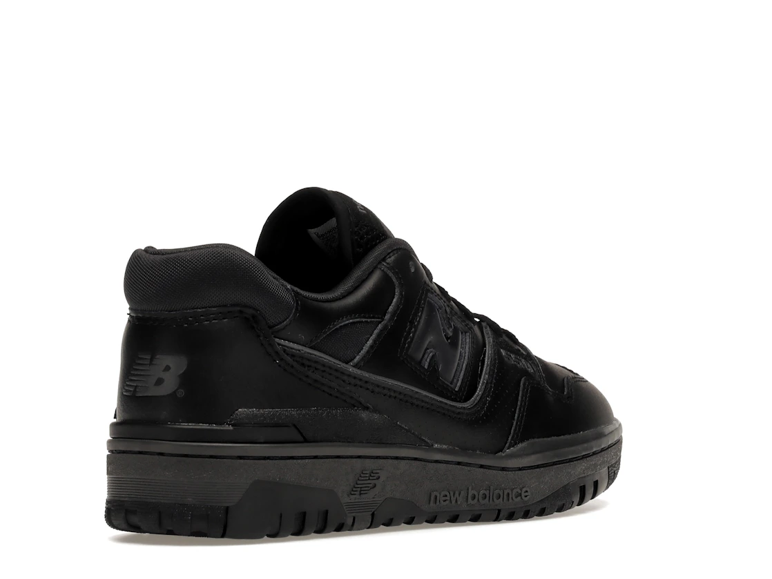 Vue 32 de New Balance 550 Triple Black