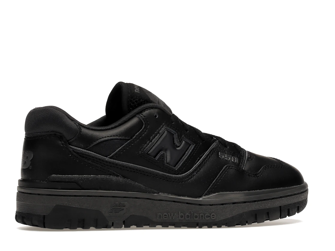Vue 35 de New Balance 550 Triple Black