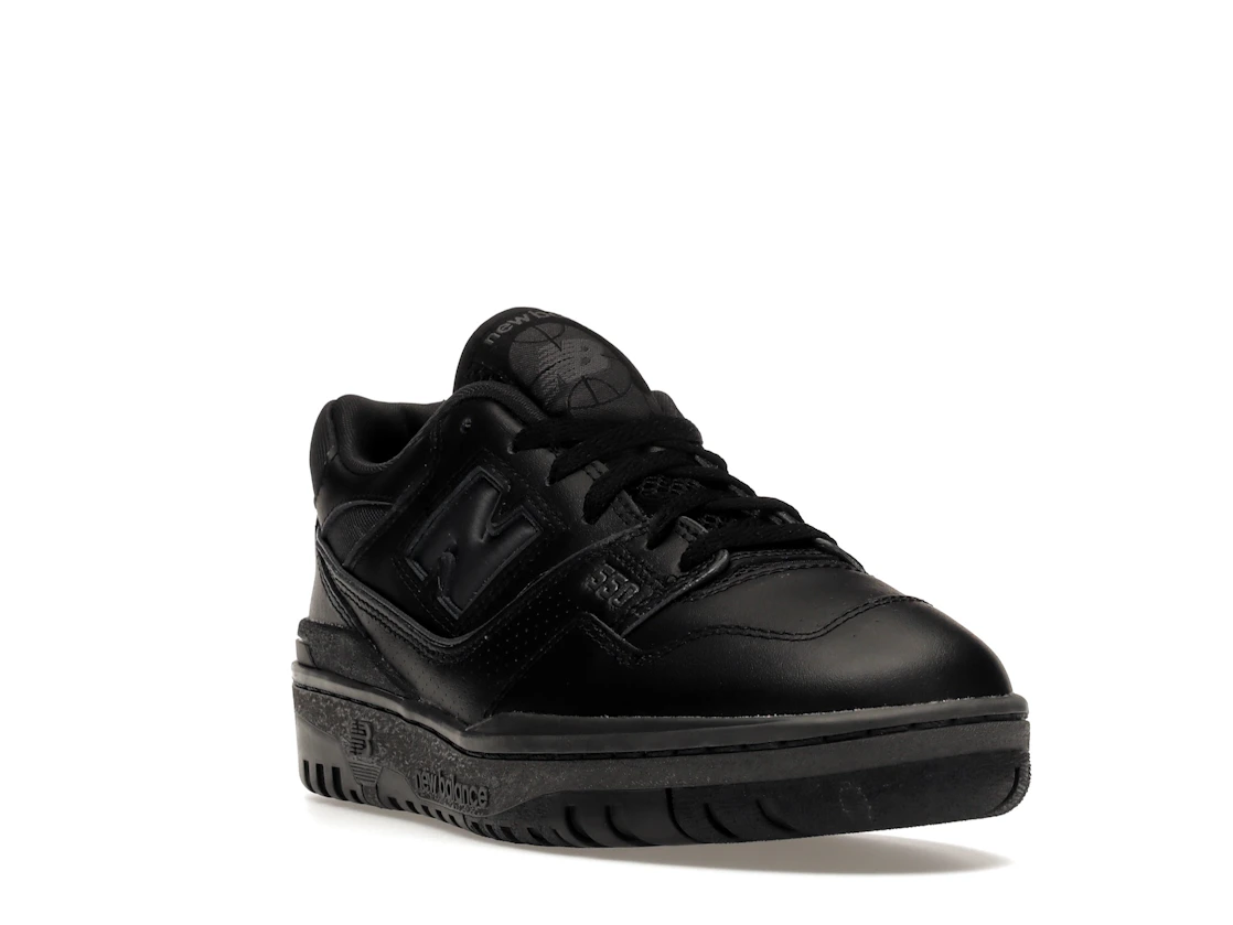 Vue 7 de New Balance 550 Triple Black