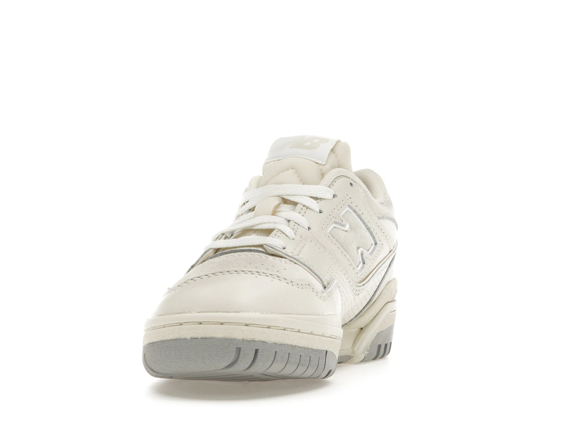 Vue 12 de New Balance 550 Turtledove White