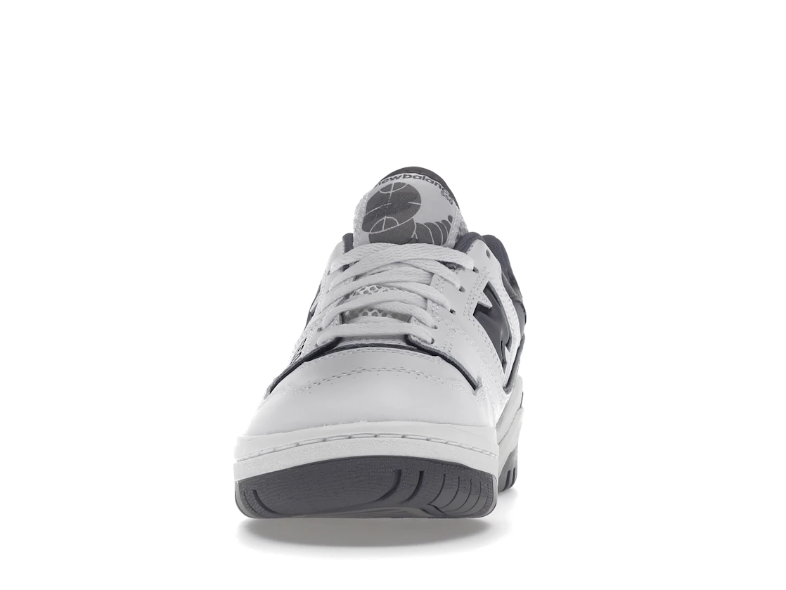 Vue 11 de New Balance 550 White Grey Dark Grey