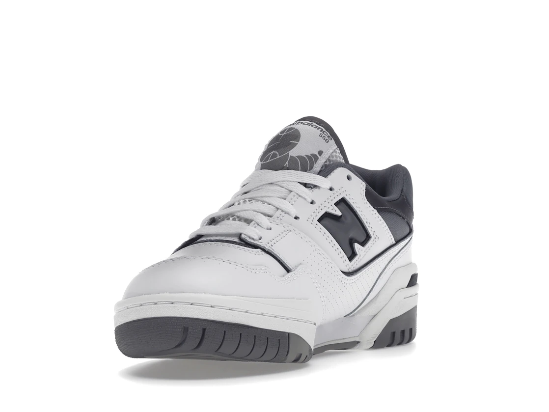 Vue 13 de New Balance 550 White Grey Dark Grey