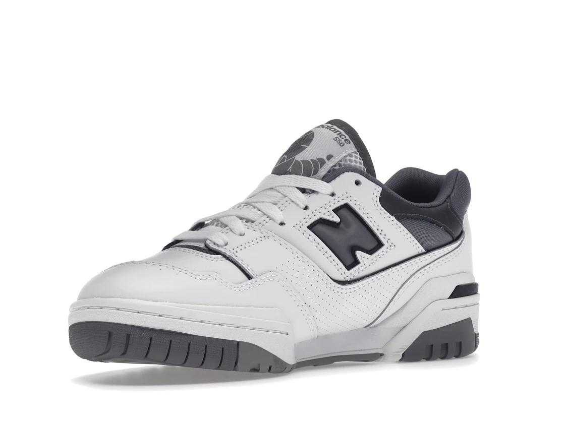 Vue 15 de New Balance 550 White Grey Dark Grey