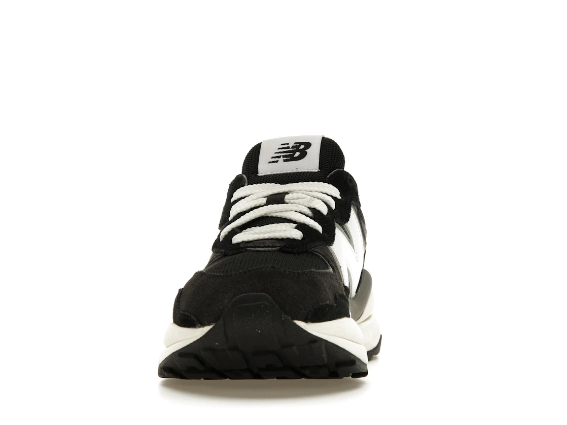 Vue 11 de New Balance 57/40 Black Sea Salt White 