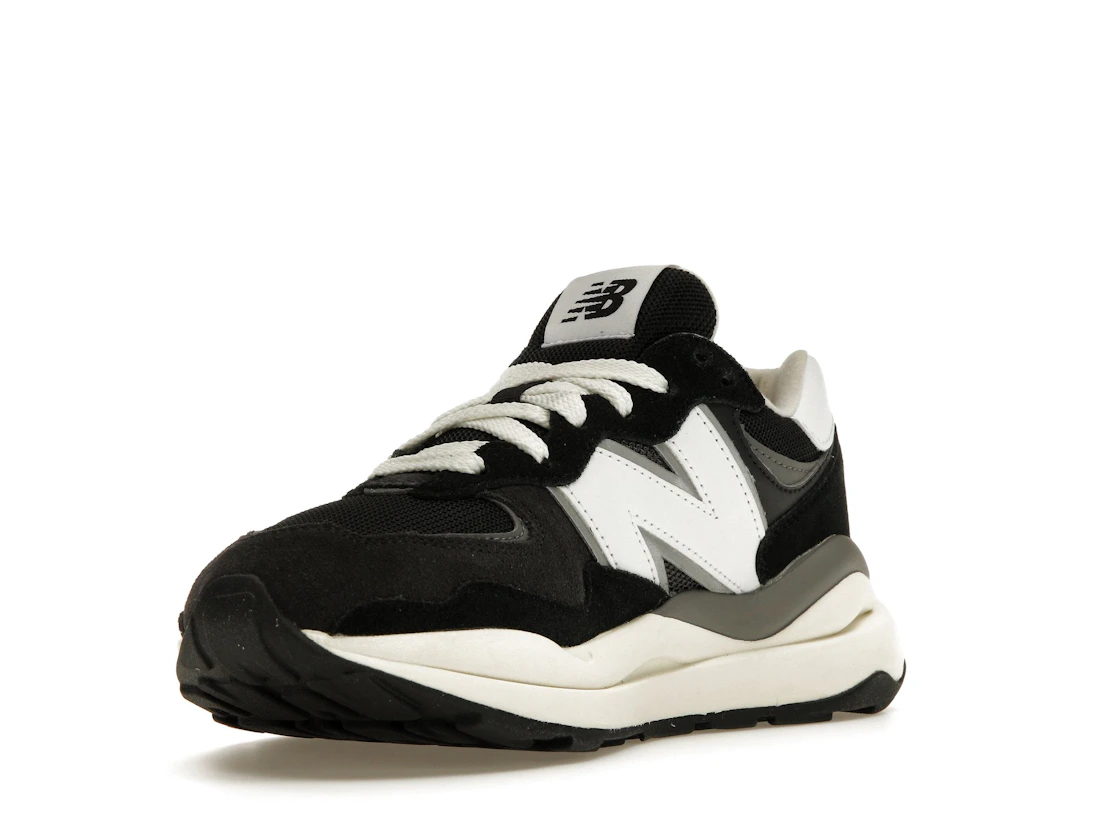 Vue 14 de New Balance 57/40 Black Sea Salt White 