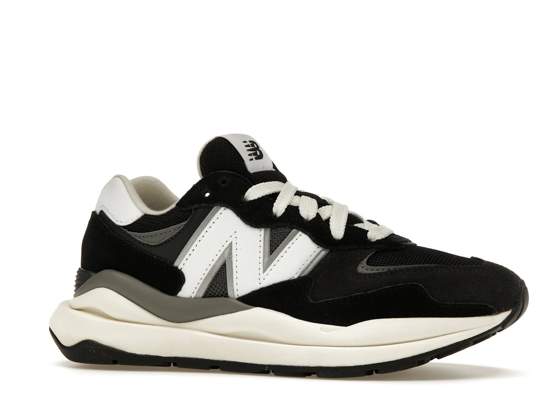 Vue 3 de New Balance 57/40 Black Sea Salt White 