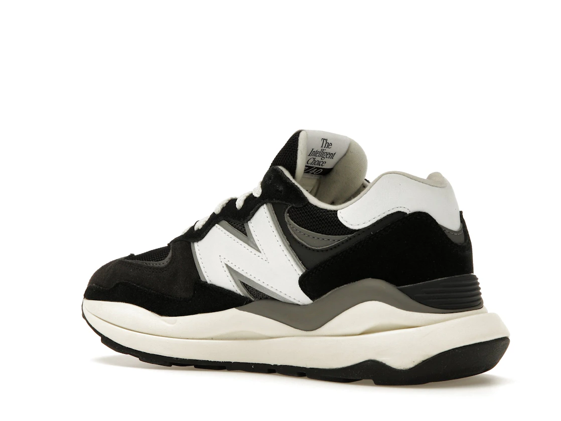 Vue 23 de New Balance 57/40 Black Sea Salt White 