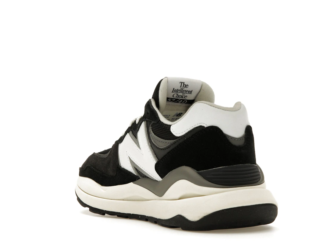 Vue 25 de New Balance 57/40 Black Sea Salt White 