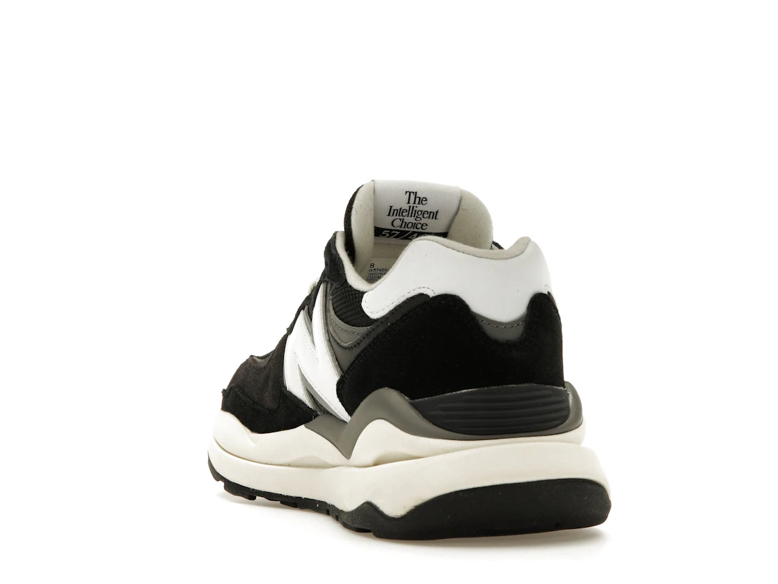 Vue 26 de New Balance 57/40 Black Sea Salt White 