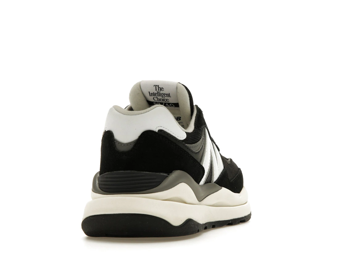 Vue 30 de New Balance 57/40 Black Sea Salt White 