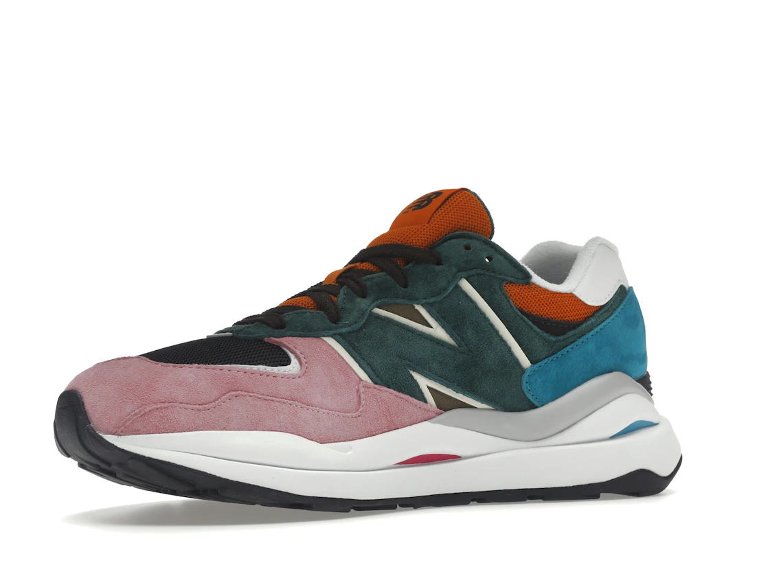 Vue 16 de New Balance 57/40 Pink Lemonade Green Black Orange