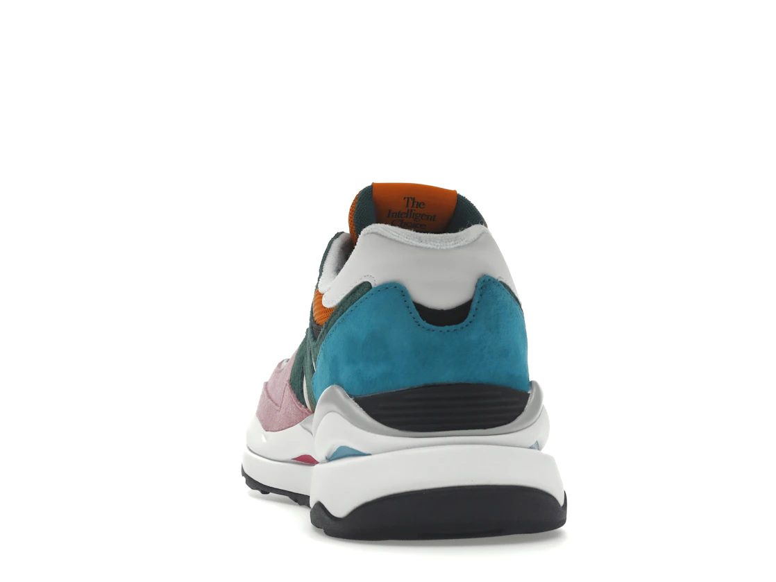 Vue 27 de New Balance 57/40 Pink Lemonade Green Black Orange