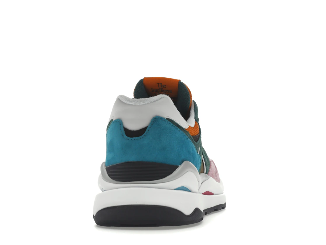 Vue 29 de New Balance 57/40 Pink Lemonade Green Black Orange